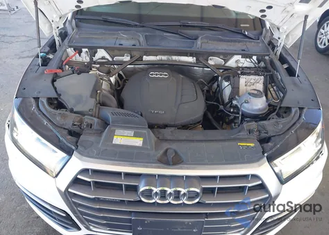 2018 Audi Q5 2.0T Premium/2.0T Tech Premium z USA, uszkodzony, nr VIN WA1BNAFY3J2007604